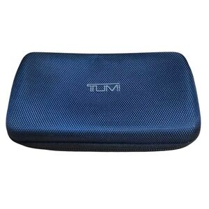 NEW TUMI Delta Navy Blue Hard Shell Travel Amenity Kit with Kiehl's Toiletries